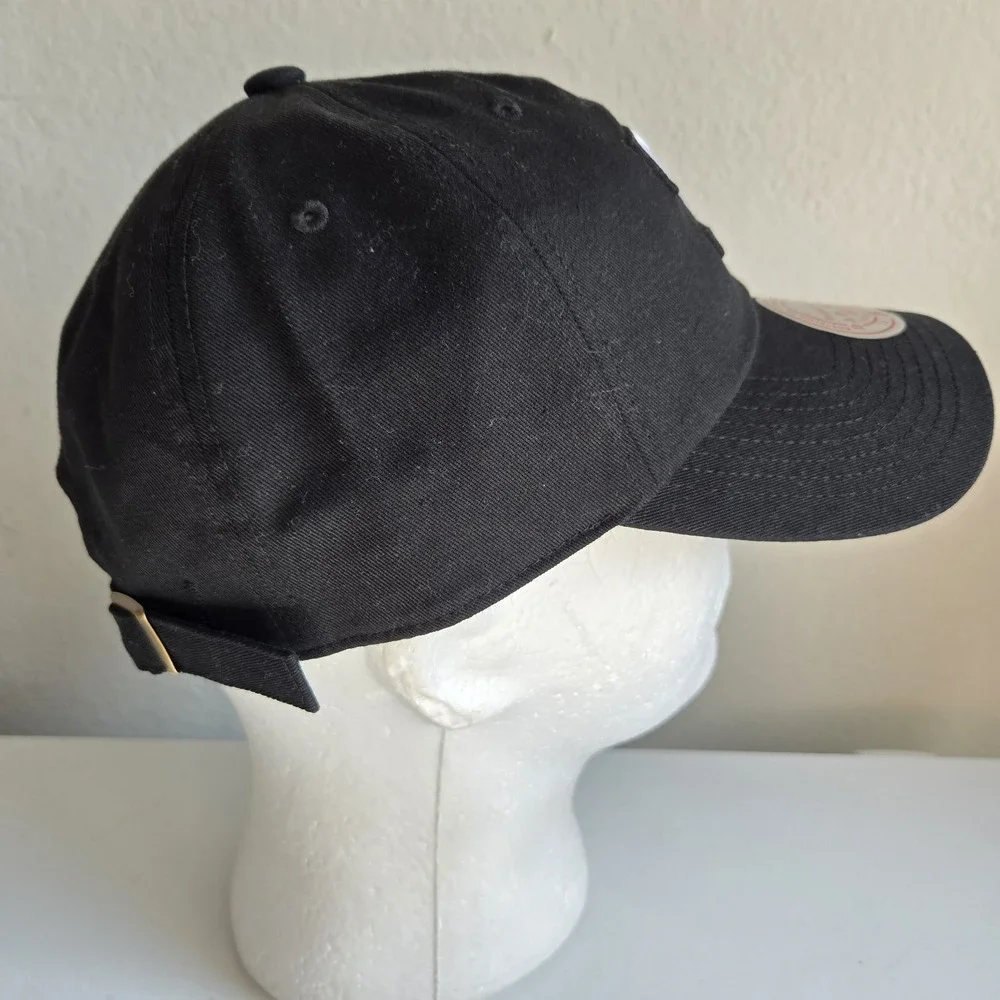 Mitchell &‎ Ness Texas Rangers Black Dad Hat Baseball Cap Cooperstown Collection